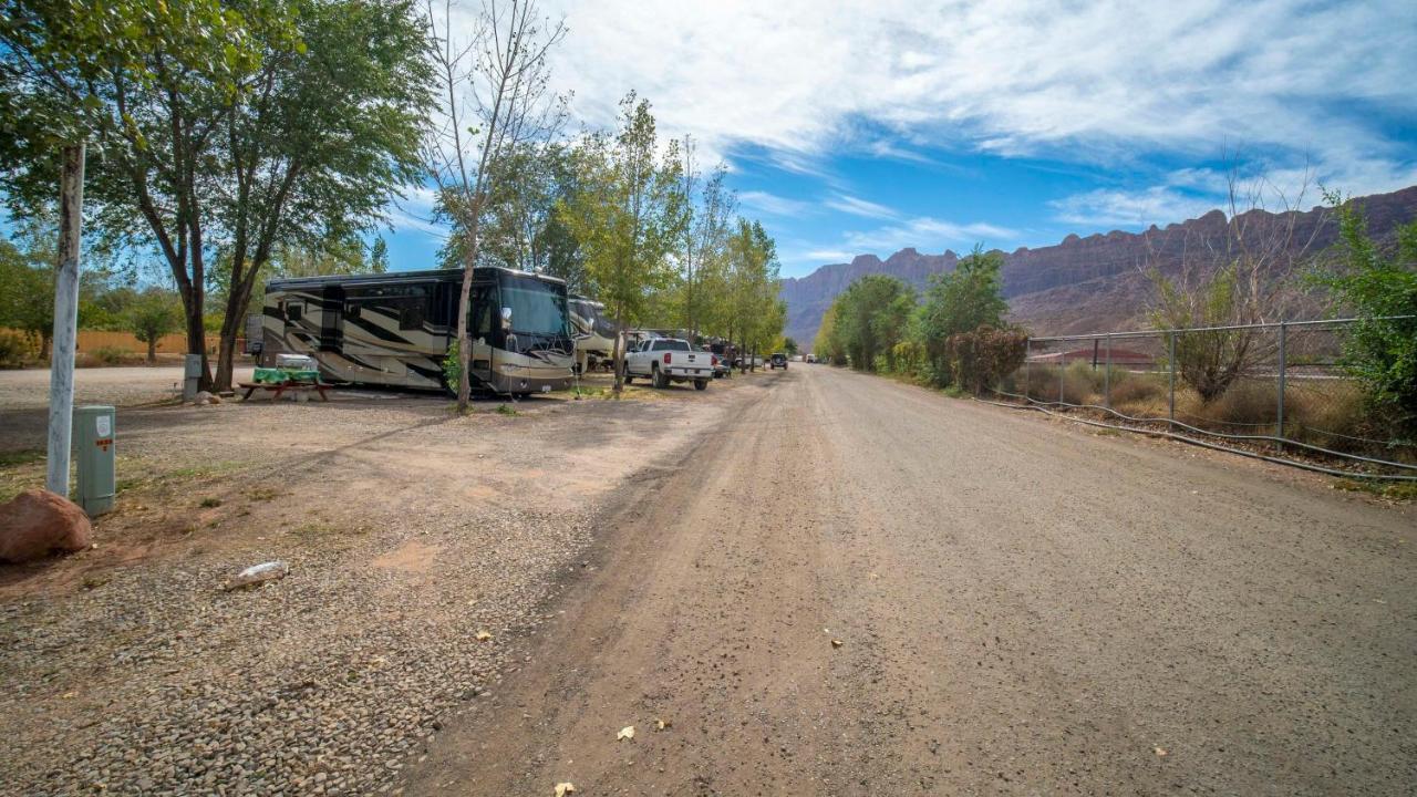 Ok Rv Park Family Tipi Ok1 Hotel Moab Exterior photo